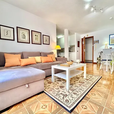 Apartment La Roca *